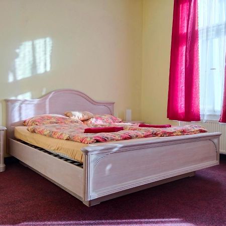 St. Maur Hotell Bečov nad Teplou Exteriör bild