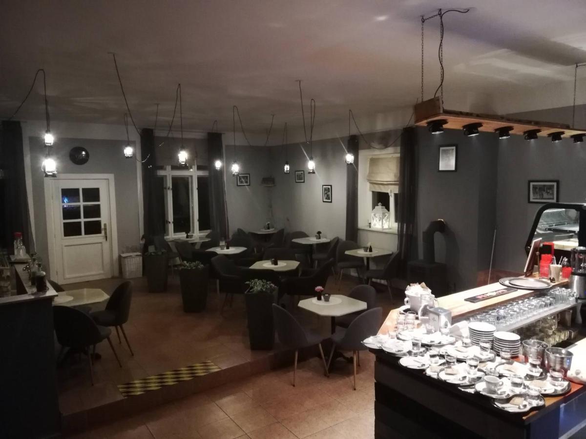 St. Maur Hotell Bečov nad Teplou Exteriör bild